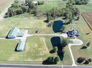 696 N County Road 1320e, Lerna, IL 62440