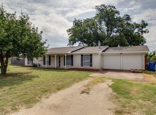 2505 Nicole Dr, Burleson, TX 76028