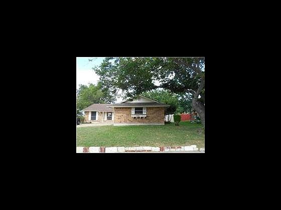 1st image of 406 Brookview Dr