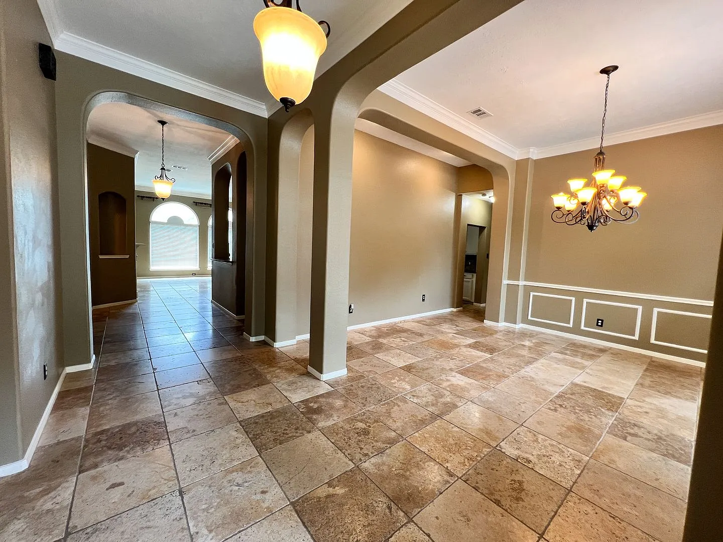 Spacious 3-Bedroom Home with Pool and Luxurious Upgrades Available for Lease" — Photo 3