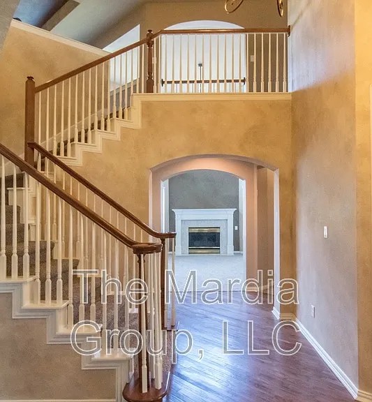 5403 Exeter Dr — Photo 8