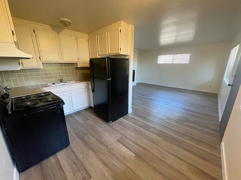 149 Lee St #2 — Photo 5