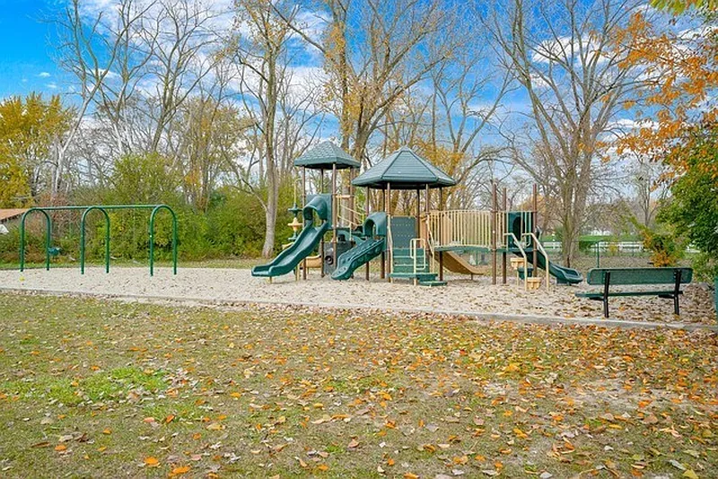Thumbnail 10