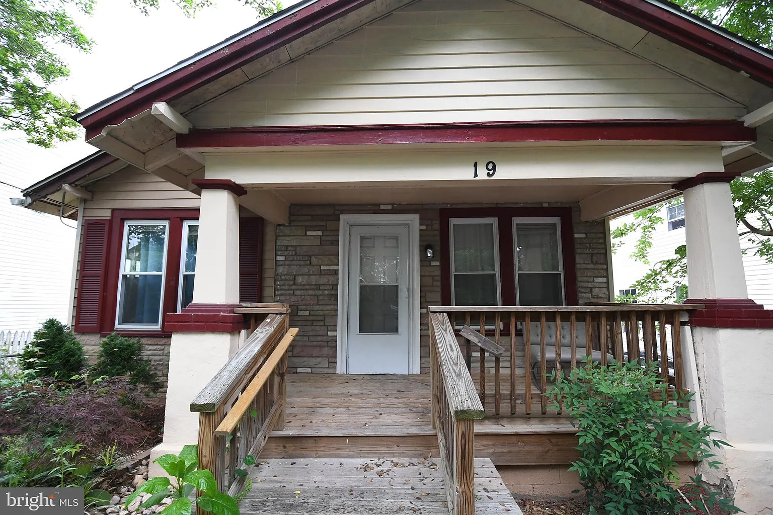 19 Sultan Ave photo 1