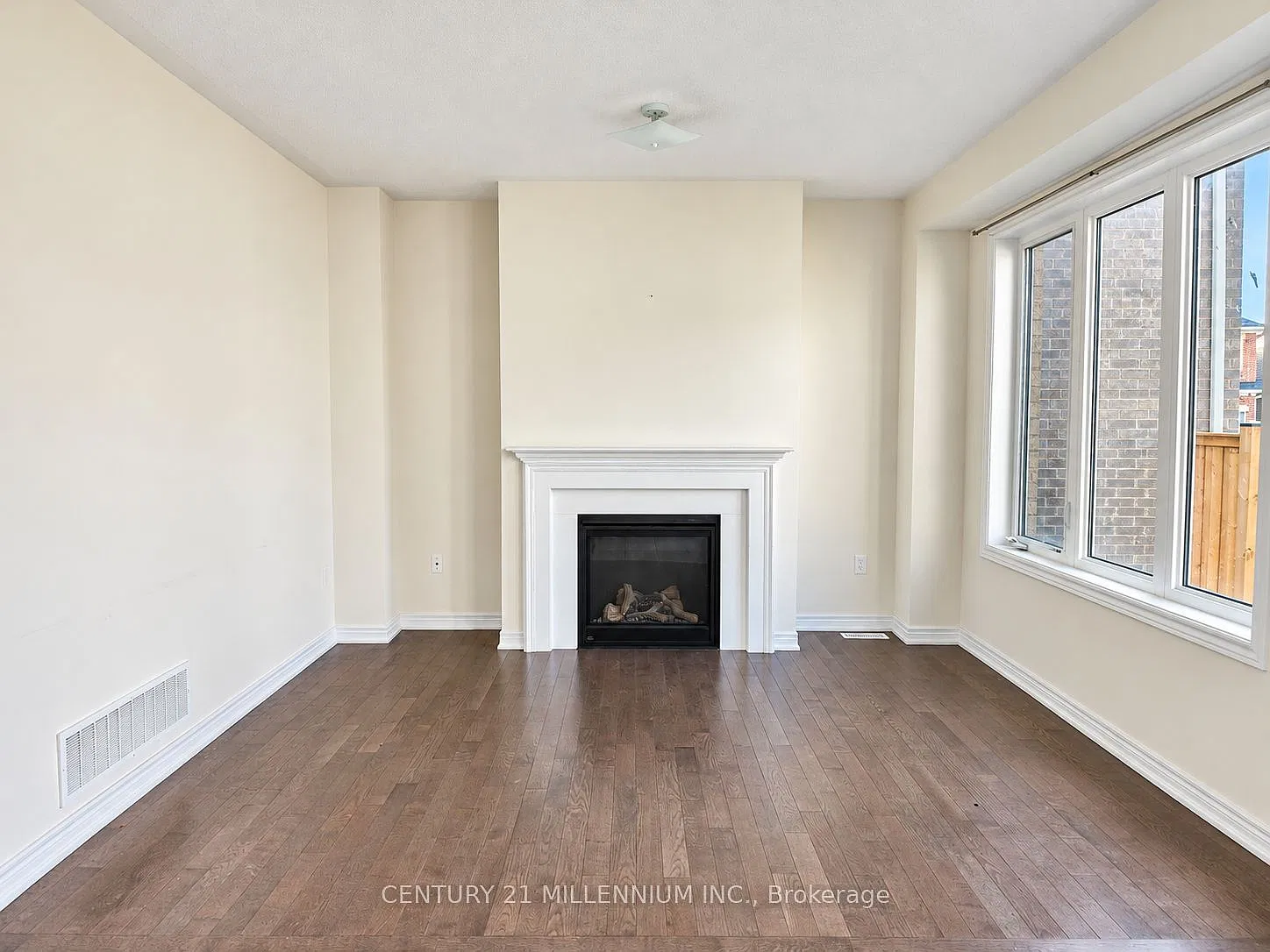 3 bed, $2,550 — Photo 4