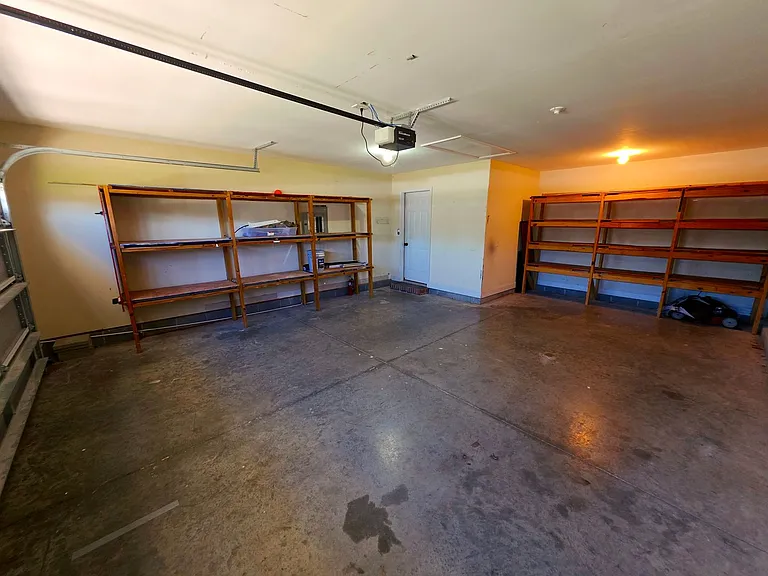214 Michel Ct — Photo 7