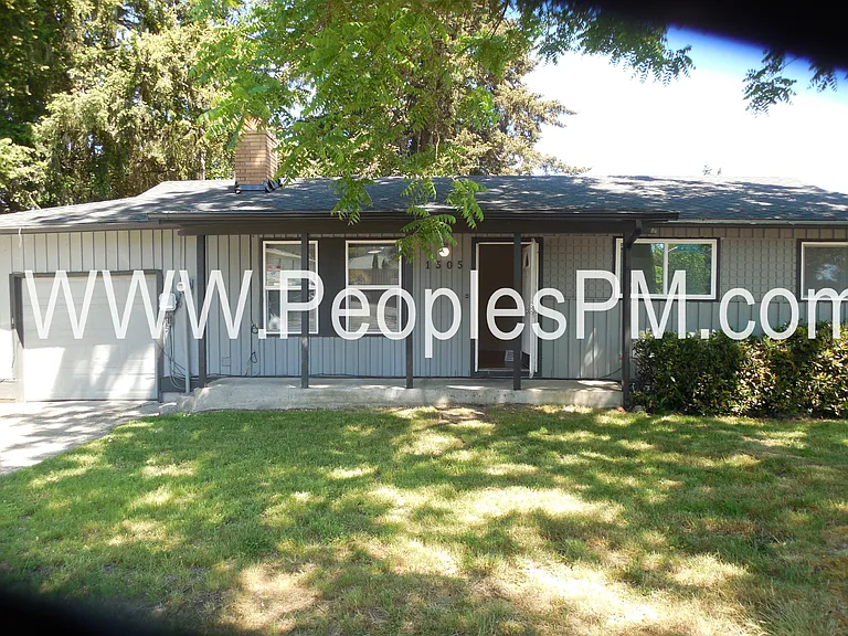 1505 29th St SE — Photo 1
