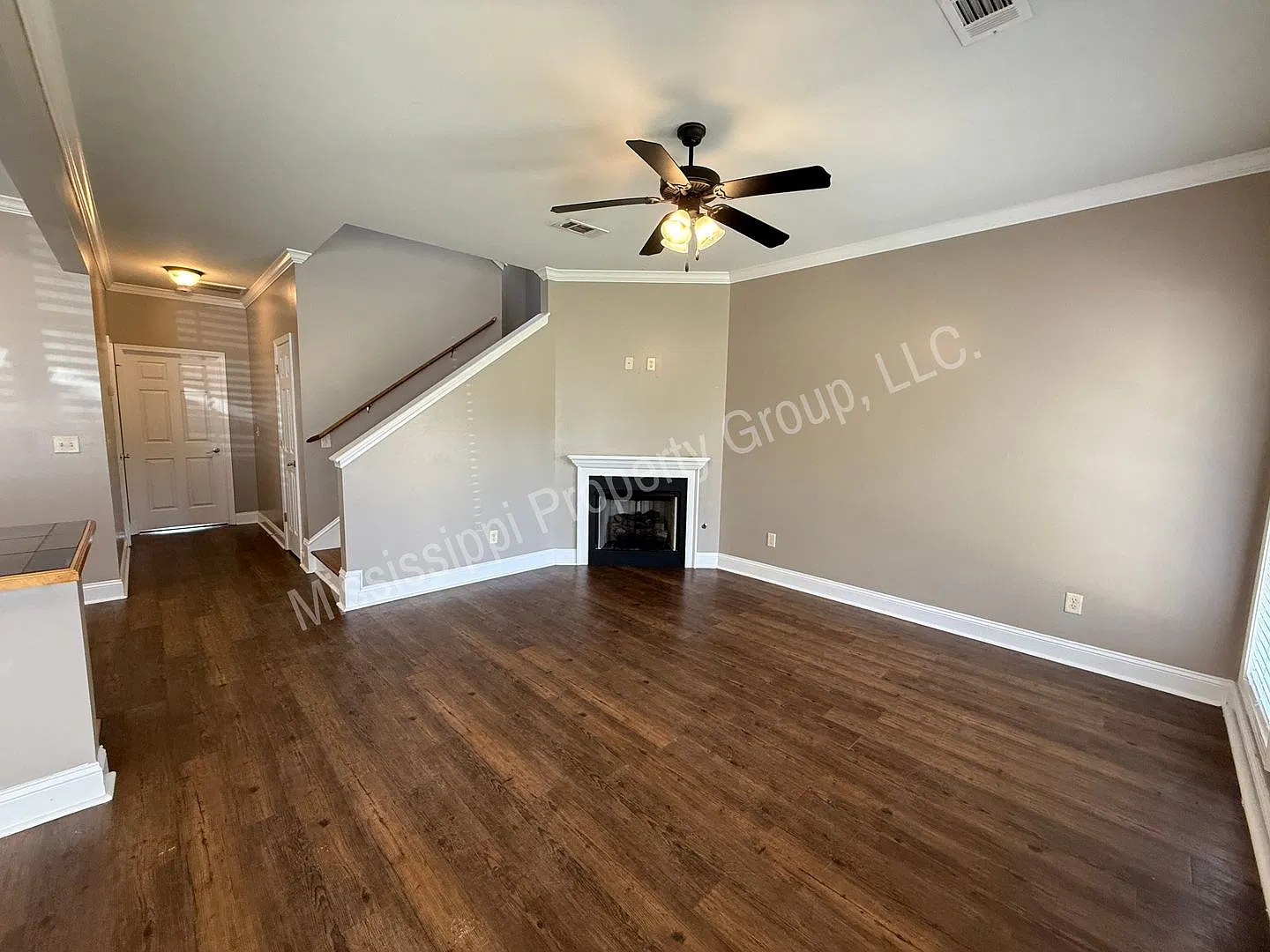3BR/2.5BA For Rent — Photo 2
