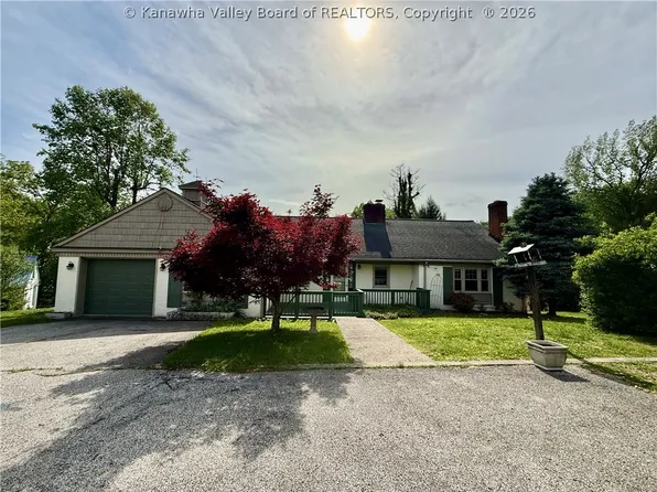 225 Smarr Ct, Madison, WV 25130