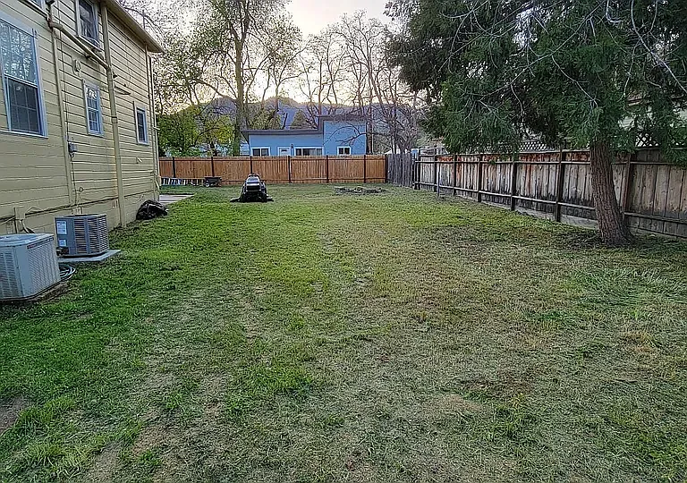 303 Pine St #A — Photo 3