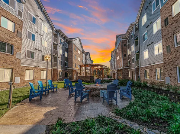 Waterwalk Charlotte - Arrowood