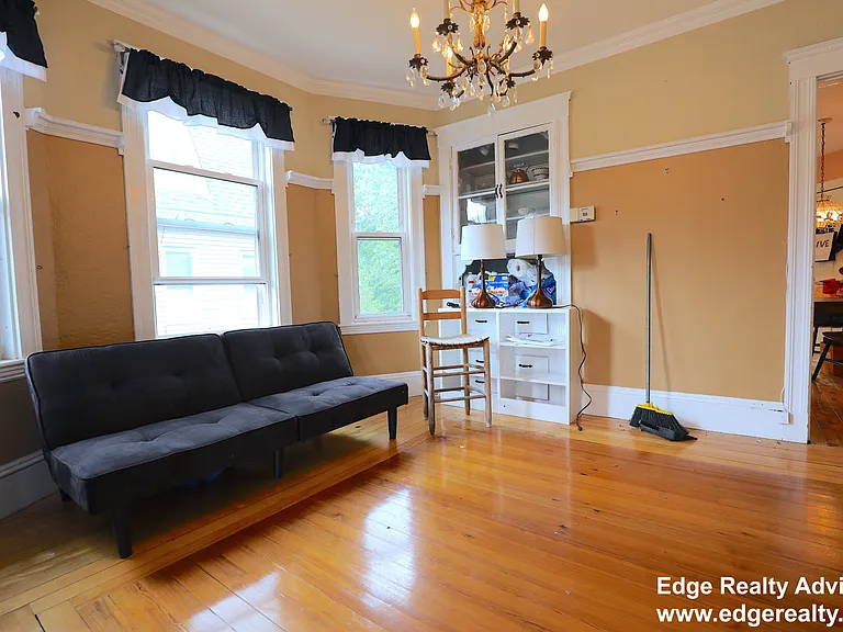 48 Burton St — Photo 11
