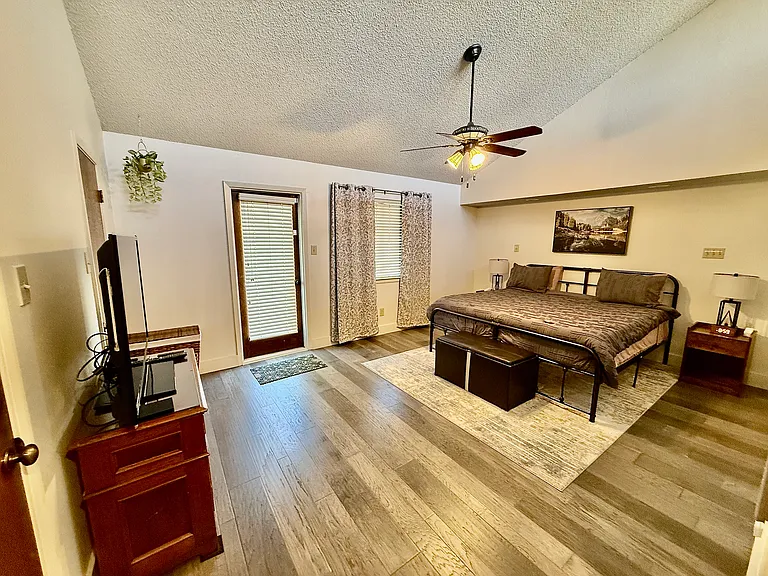 1022 Merlene Dr — Photo 16