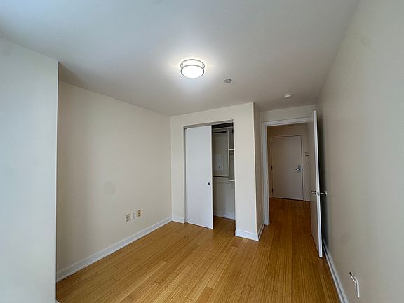 4th image of 36 Boylston St #1