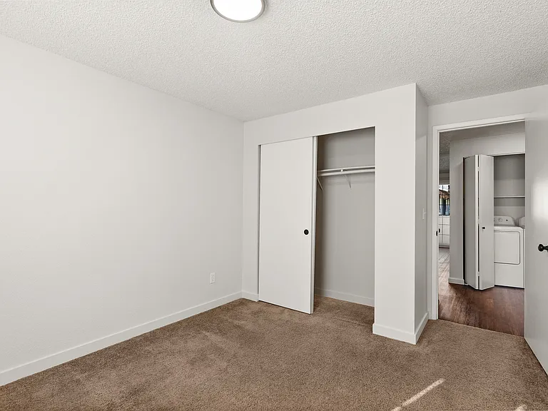 2 Bed 1 Bath - 900 Sq Ft 2 Bed 1 Bath - 900 Sq Ft