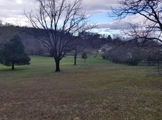 4124 Yellow Mountain Rd, Roanoke, VA 24014