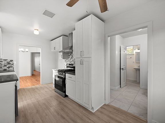 2nd image of 614 Orchard Dr