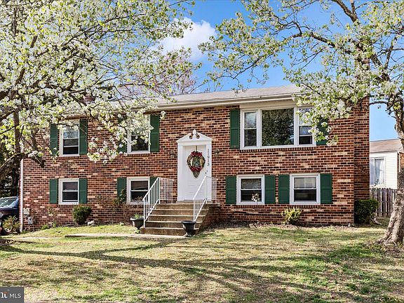 2nd image of 11913 Birchview Dr