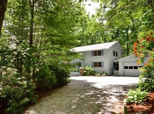 220 Wildwood Dr, Highlands, NC 28741