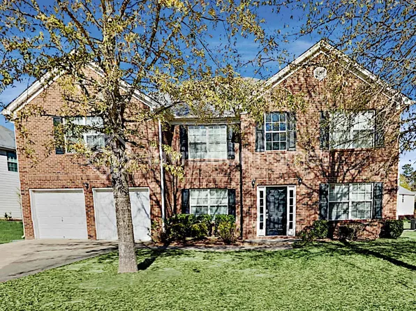 6452 Snowden Dr, Atlanta, GA 30349