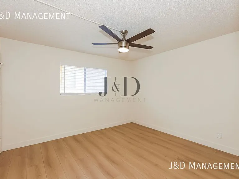 909 S Sunshine Ave S — Photo 12