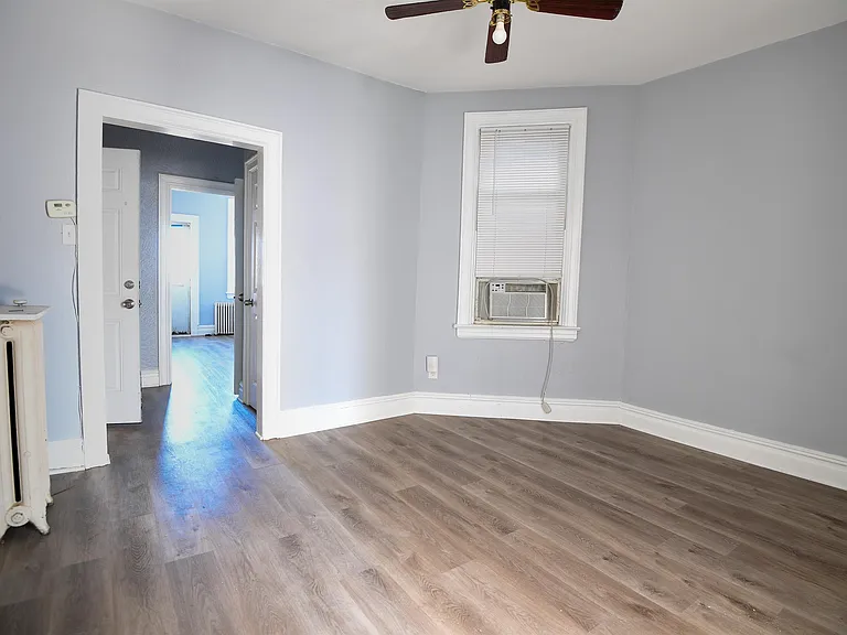 153 Sterling Ave #2R — Photo 6