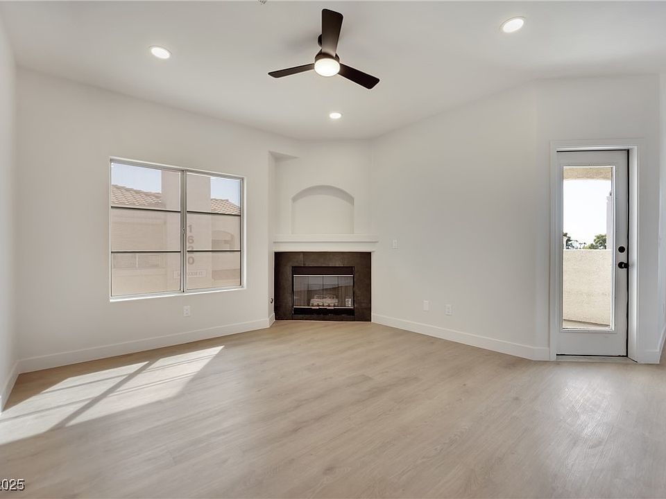 1st image of 1621 Sandecker Ct Unit 202