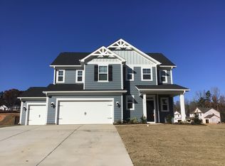 334 Elmhurst Dr, Waxhaw, NC 28173