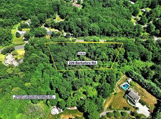 226 Berkshire Rd, Sandy Hook, CT 06482