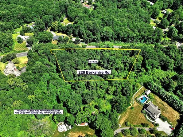 226 Berkshire Road, Newtown, CT 06482