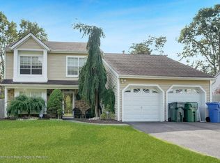 34 Mount Run, Tinton Falls, NJ 07753