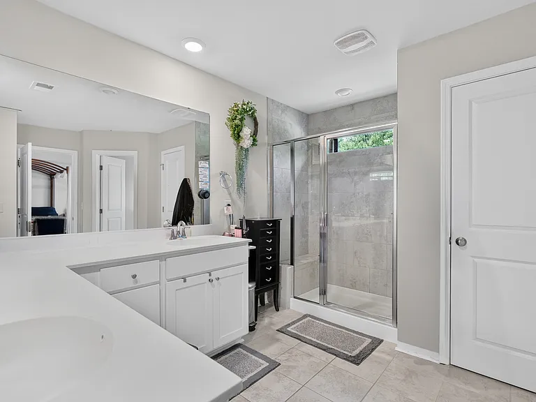 164 Garden Lily Ln — Photo 3