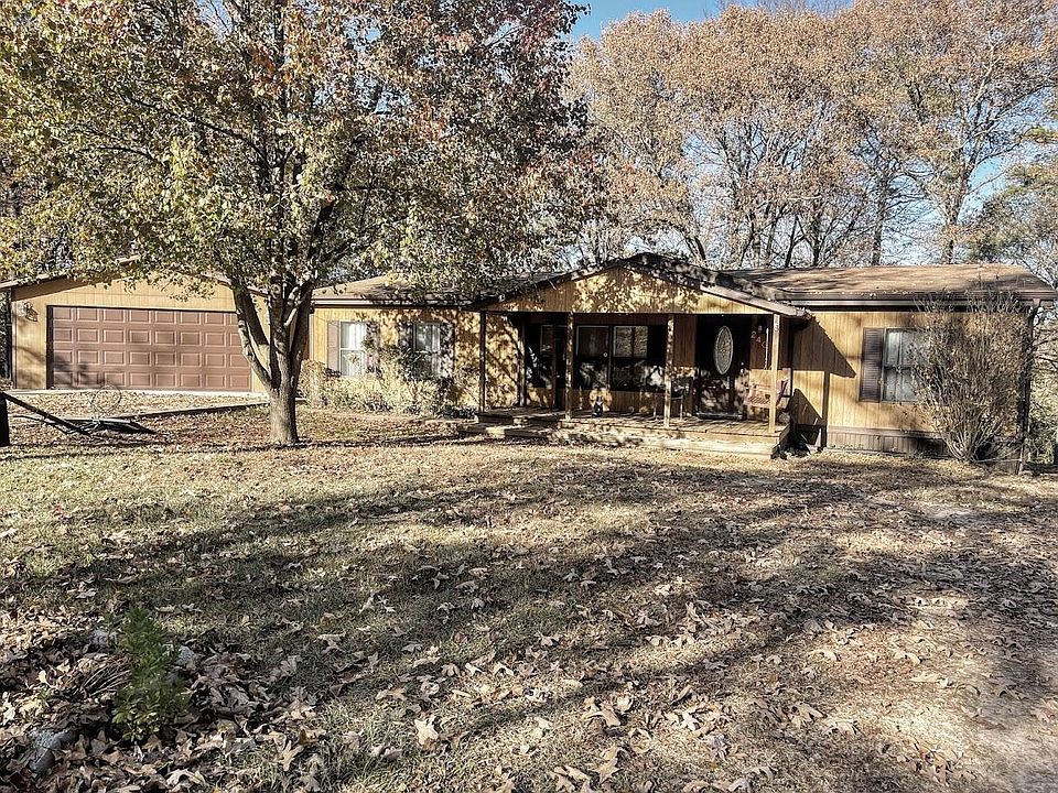1st image of 240 Hidden Valley Ln