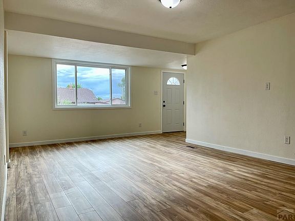 5th image of 1302 N Joplin Ave