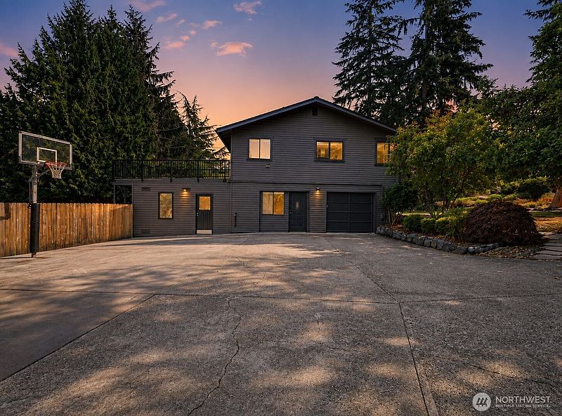 3rd image of 20106 Marine View Drive SW