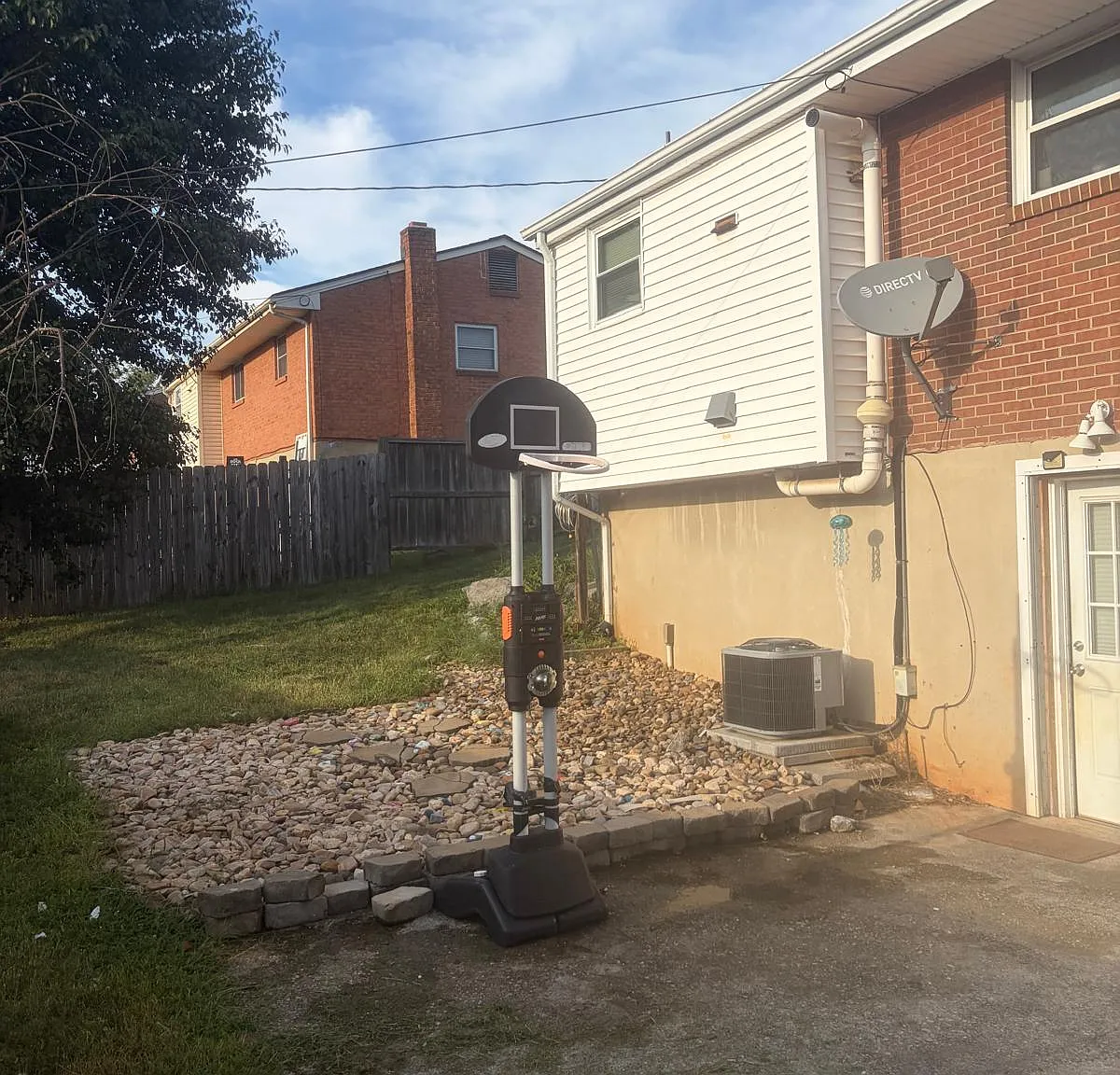 2 bed, 1450 sqft, $800 — Photo 2
