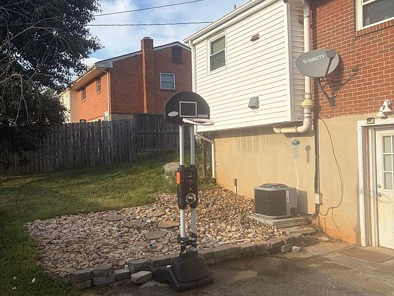 2nd image of 5304 Capito St #B