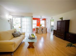 2404 Timber Ridge Ct, Parlin, NJ 08859