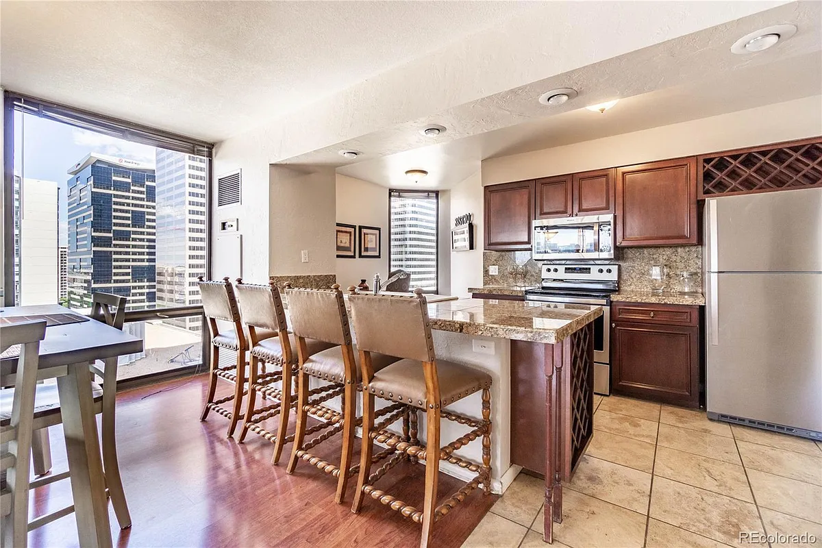 Building Photo - 1625 Larimer St #1607
