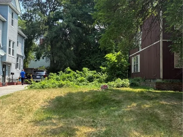 E 93rd St, Cleveland, OH 44106