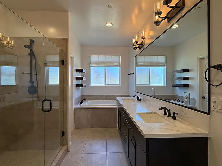 1137 Trilogy Cir — Photo 45