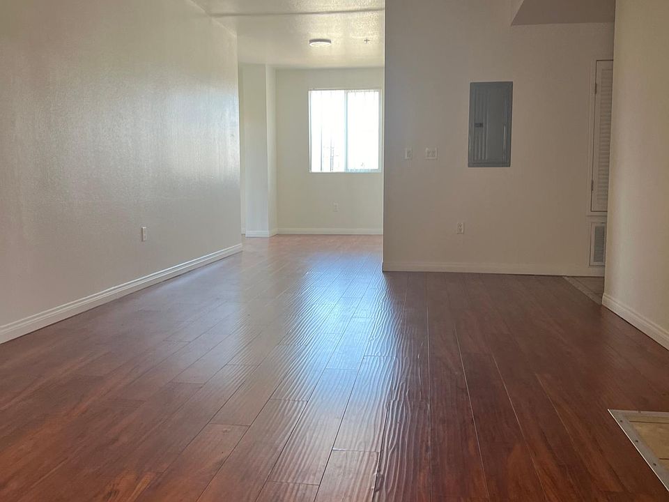 Living room area with Balcony