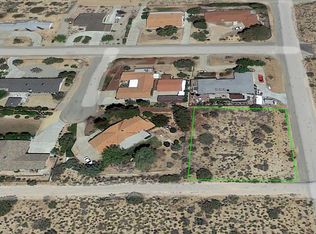 157 Ste Vic Cypress Point, Llano, CA 93544