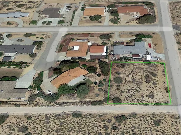 157 Ste Vic Cypress Point, Llano, CA 93544