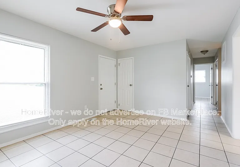 4332 Exmoor Ct — Photo 3