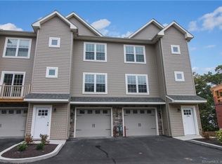 64 Scotch Cap Rd UNIT 179, Quaker Hill, CT 06375