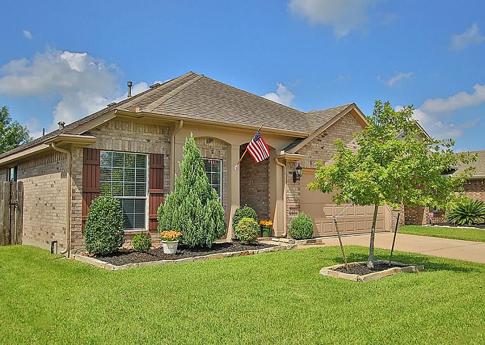 1st image of 14611 Gervaise Dr