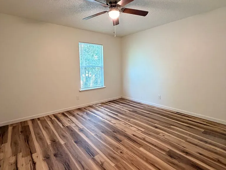 500-532 N Betty Jo Dr — Photo 14
