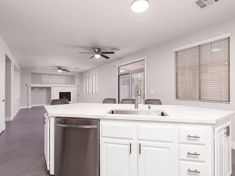 57 Ashby Hills Ct — Photo 15