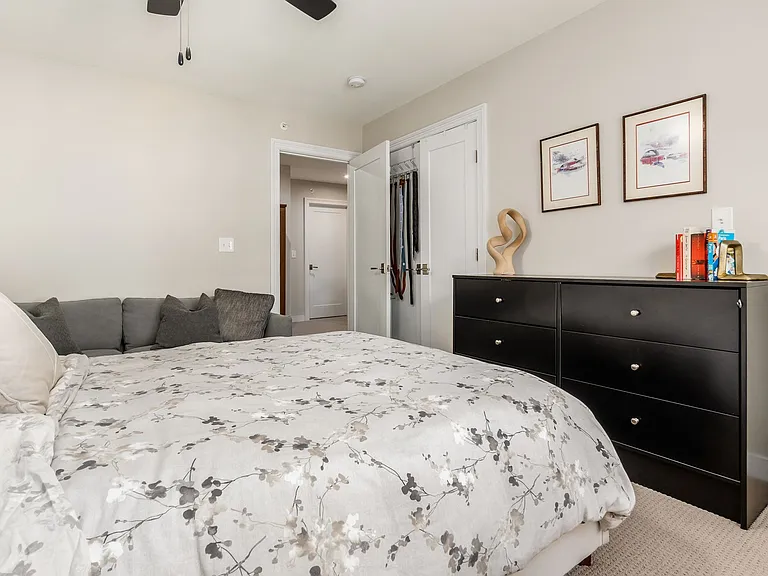 90 Normandy Ave — Photo 24